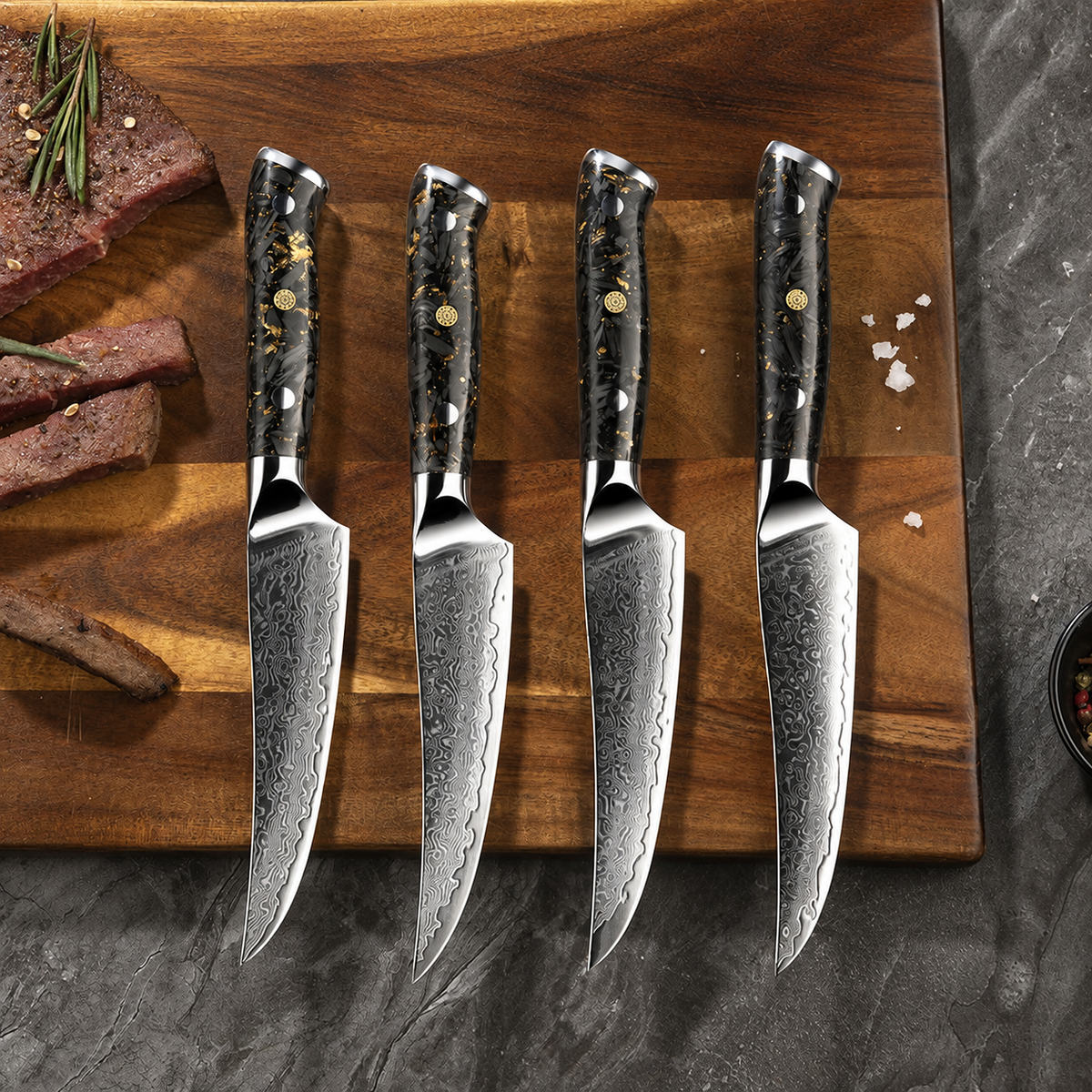 Set de 4 couteaux à steak Kin — les quatre couteaux