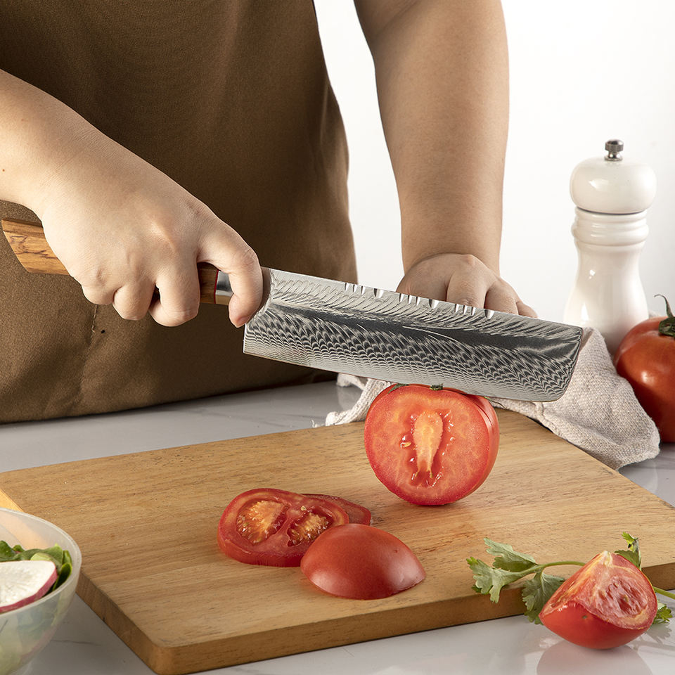 Couteau Nakiri Tsuru — vue en cuisine